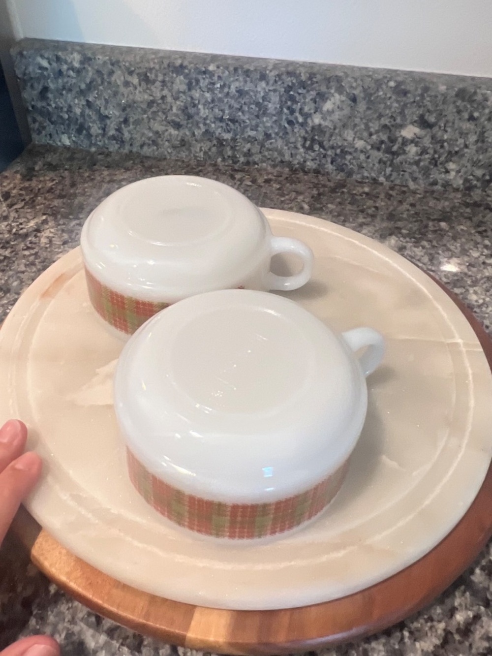 Glasbake J-2711 Red Green Plaid Milk Glass Soup Mugs Set of 2 USA - Picture 16 of 17